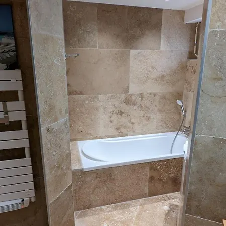 Eden Park 3 Pieces 4 Etoiles 100m Des Plages Piscines Parking Apartment *