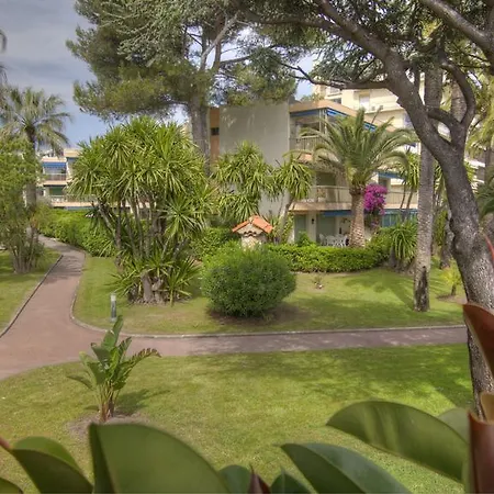 Eden Park 3 Pieces 4 Etoiles 100m Des Plages Piscines Parking Apartment